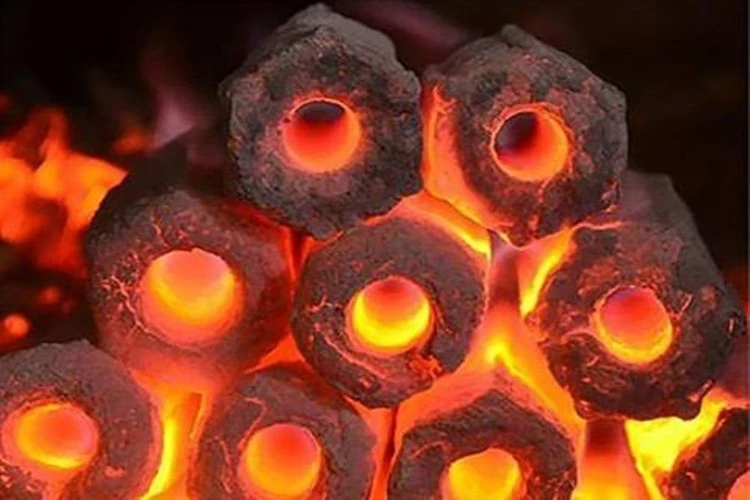 İstanbul Delikli Pres Kömür